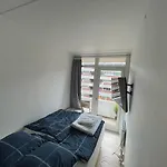 Central Copenhagen Apt With Balcony, Free Parking W Elevator